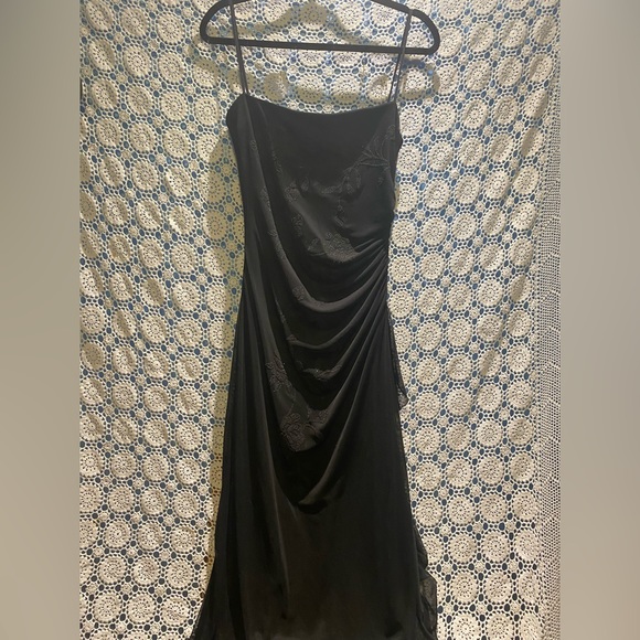 Black Jessica Dress - Picture 4 of 11